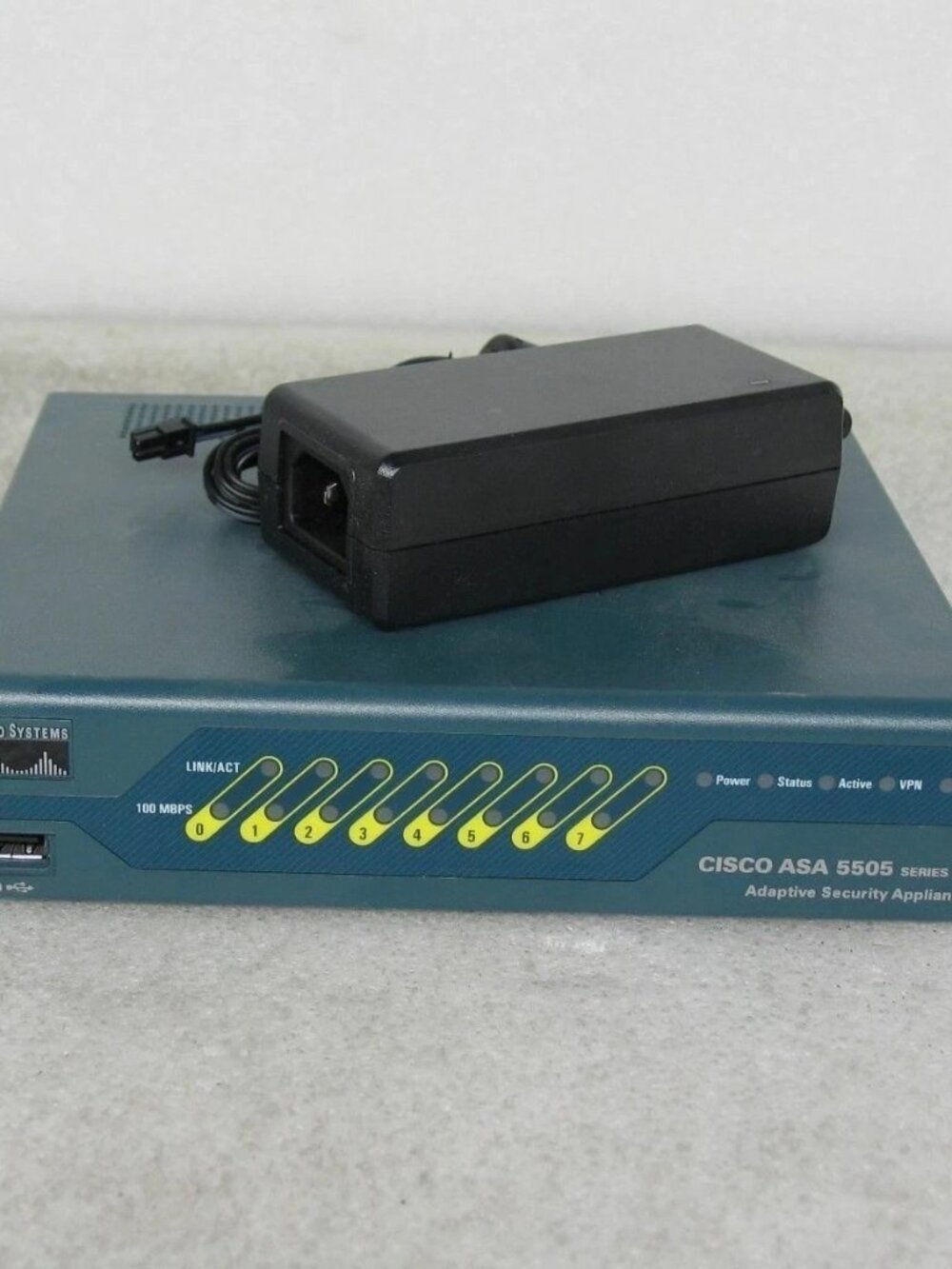 Cisco ASA 5505 V05 Firewall Adaptive Security Appliance